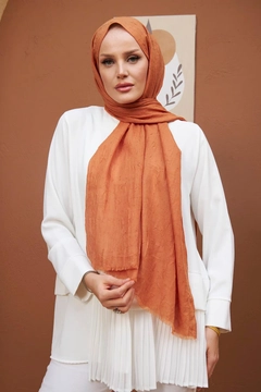 A wholesale clothing model wears hul10598-bamboo-shawl-tile, Turkish wholesale Shawl of Hulya Keser