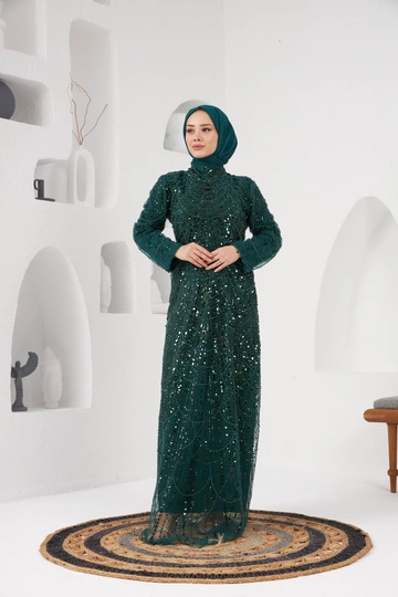 A wholesale clothing model wears  Yasemin Evening Dress - Emerald Green
, Turkish wholesale Dress of Hulya Keser