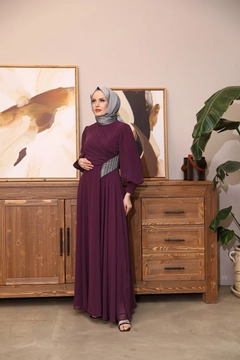 A wholesale clothing model wears 47373 - Evening Dress - Plum, Turkish wholesale Dress of Hulya Keser