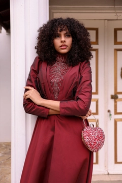 Una modelo de ropa al por mayor lleva 37670 - Evening Dress - Claret Red, Vestido turco al por mayor de Hulya Keser