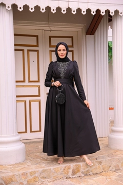 Una modelo de ropa al por mayor lleva 37675 - Evening Dress - Black, Vestido turco al por mayor de Hulya Keser