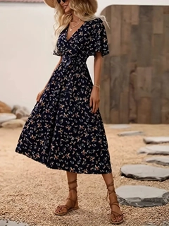 A wholesale clothing model wears jan13696-short-sleeve-double-breasted-neck-belted-little-brown-flower-pattern-midi-length-jersey-dress-black, Turkish wholesale Dress of Janes