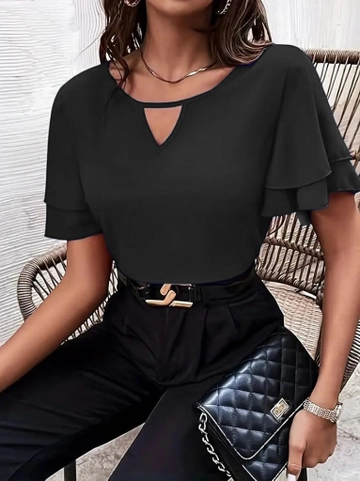 A wholesale clothing model wears  Women's Short Sleeve Flounce Window Detail Blouse - Black
, Turkish wholesale Blouse of Janes