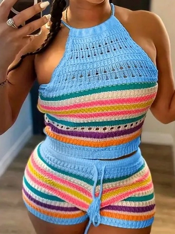 Een kledingmodel uit de groothandel draagt  Mouwloze Cropped Shorts Met Halterhals En Patroon Voor Dames  Dubbele Gebreide Set - Blauw
, Turkse groothandel Pak van Janes