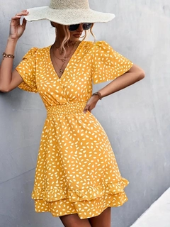A wholesale clothing model wears jan14224-women's-short-sleeve-double-breasted-neck-waist-glitter-skirt-flounced-white-spotted-sandy-dress-yellow, Turkish wholesale Dress of Janes