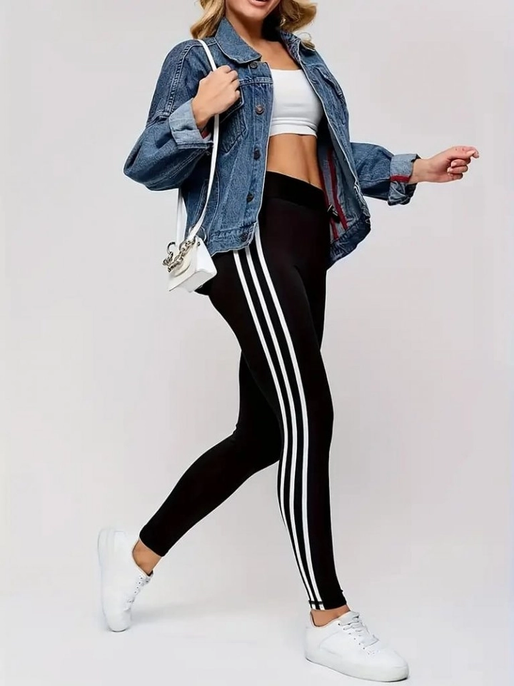 A wholesale clothing model wears jan14387-women's-diving-tights-with-three-stripes-on-the-sides-white, Turkish wholesale Leggings of Janes