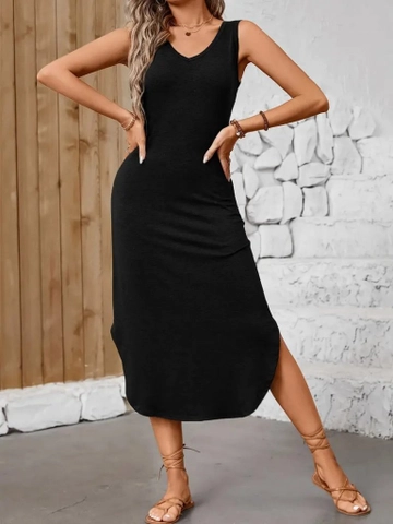 Ένα μοντέλο χονδρικής πώλησης ρούχων φοράει  Γυναικείο Αμάνικο V-λαιμόκοψη Με Οβάλ Σχισμή Λεπτομερές Φόρεμα Βισκόζης - Μαύρο
, τούρκικο Φόρεμα χονδρικής πώλησης από Janes