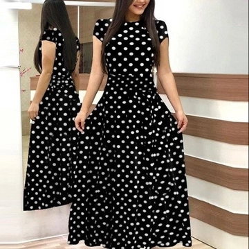 Ένα μοντέλο χονδρικής πώλησης ρούχων φοράει  Γυναικείο Κοντομάνικο Πουά Κρεπ Φόρεμα Με Φούστα Φούστα - Μαύρο
, τούρκικο Φόρεμα χονδρικής πώλησης από Janes