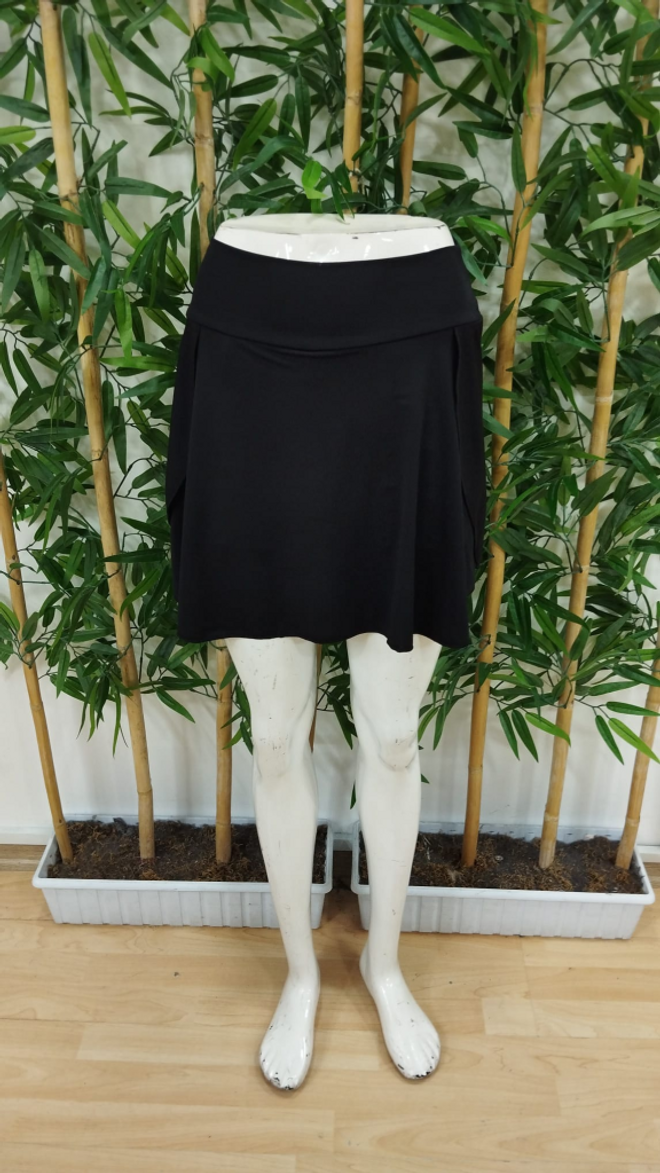 Janes Women's Sandy Short Skirt With High Waist Pockets Black Wholesale Clothing 5