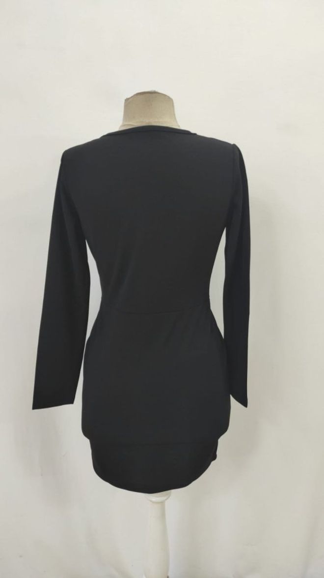 Janes Czarna Elegancka Sukienka Bodycon Z Dekoltem W Serek I Długimi Rękawami Hurtowa sprzedaż odzieży Przyjęcie