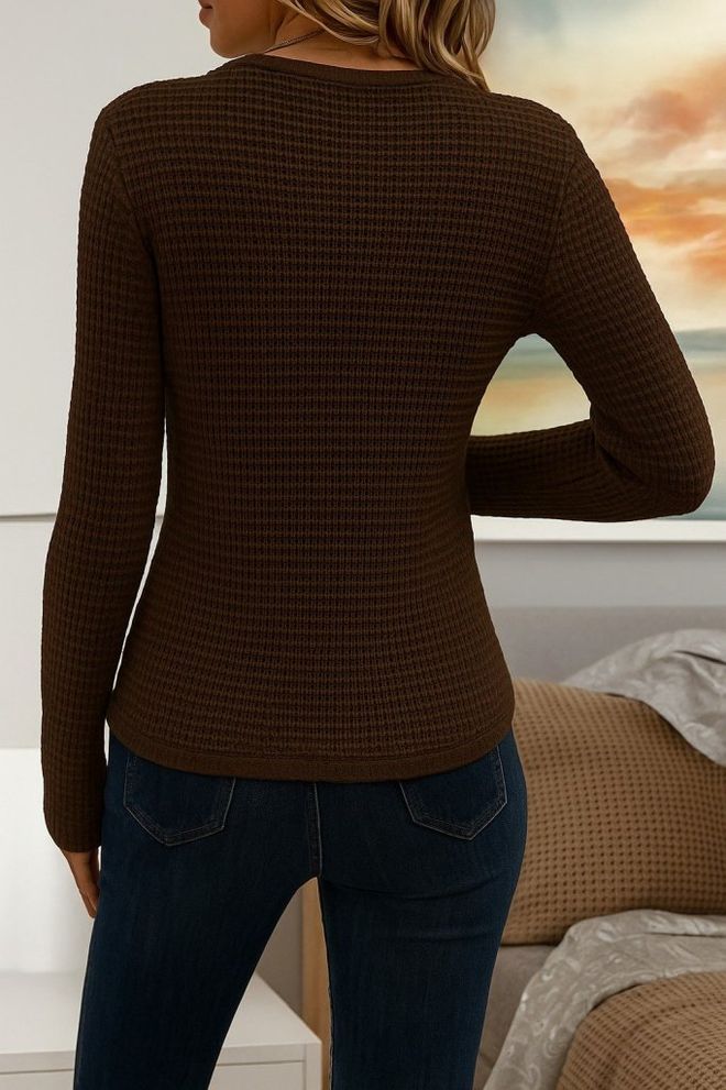 Janes Bruine Slim Fit Trui Met Figurijnpatroon Groothandel Kleding 1