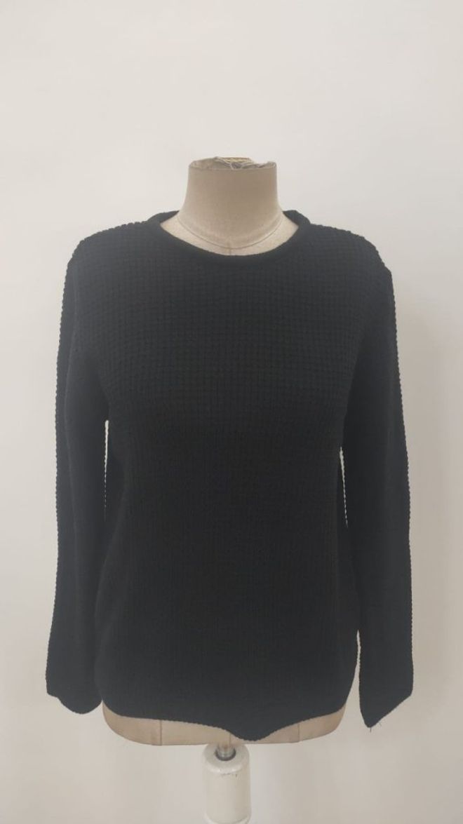 Janes Zwarte Trui Slim Fit Ronde Hals Lange Mouw Groothandel Kleding Lente