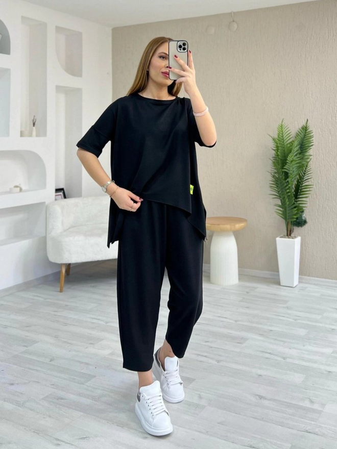 Janes Black Casual Sport Set With Oversized Fit Wholesale Clothing Lounge