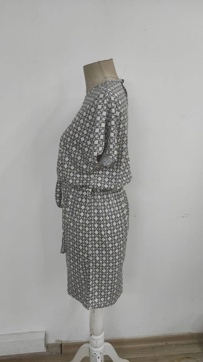 Janes Beige Shift Dress With Geometric Pattern Wholesale Clothing 5