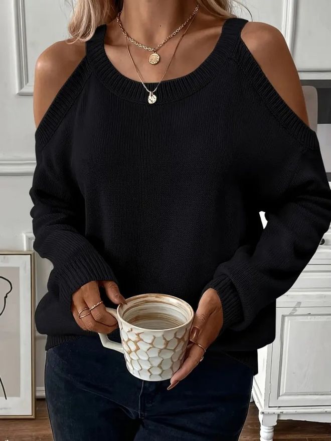 Janes Siyah Bluz Uzun Kollu Ve Yuvarlak Yaka Black Blouse With Long Sleeves And Round Neck Toptan Giyim Gündelik