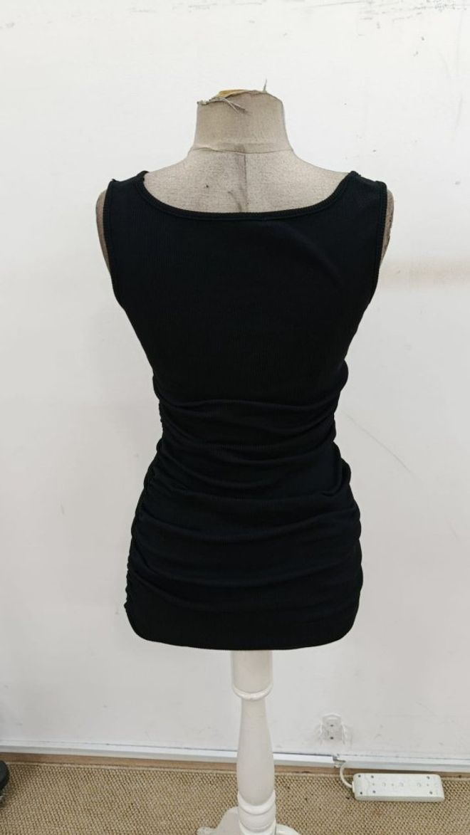 Janes Čierne Mini Bodycon Šaty Bez Rukávov So Štvorcovým Výstrihom Veľkoobchod s oblečením Leto