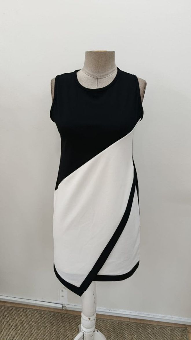 Janes Elegant Black Shift Dress With Cap Sleeves Wholesale Clothing Cocktail