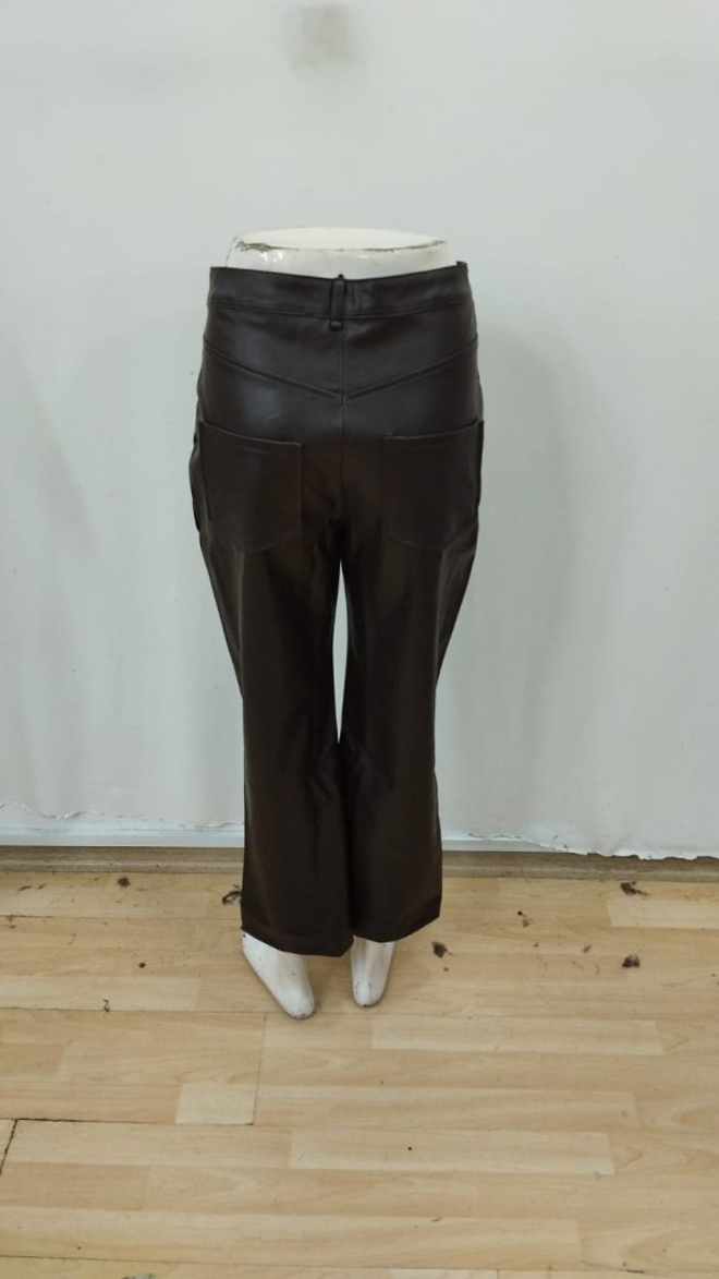Janes Brown Bootcut Pants With Buttoned Closure Wholesale Clothing Sexy