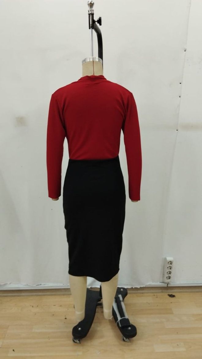 Janes Rode Wikkeljurk Met Lange Mouwen En V hals Groothandel Kleding 5