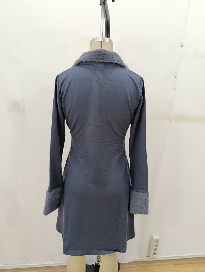 Janes فستان أزرق داكن بأكمام طويلة وياقة على شكل V بطول ميني وقصة على شكل A ملابس بالجملة غير رسمي