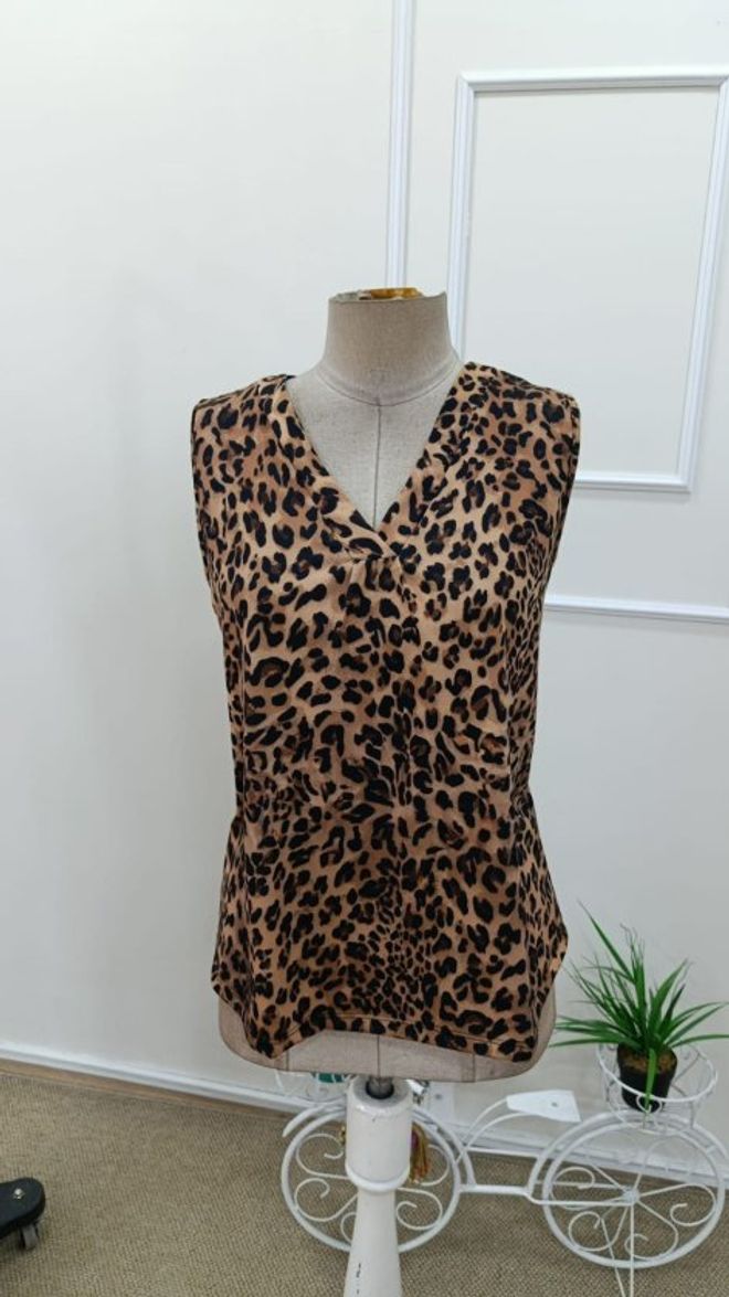 Janes Brown Leopard Print Sleeveless V Neck Blouse Wholesale Clothing Sexy
