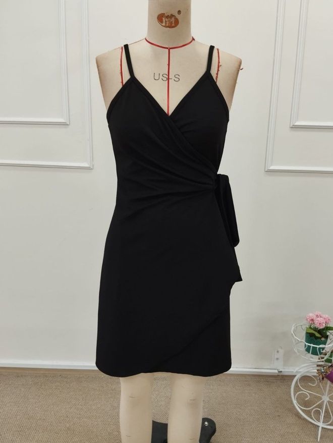 Janes Zwarte Sexy Elegante Wikkeljurk Mini V hals Groothandel Kleding Sexy