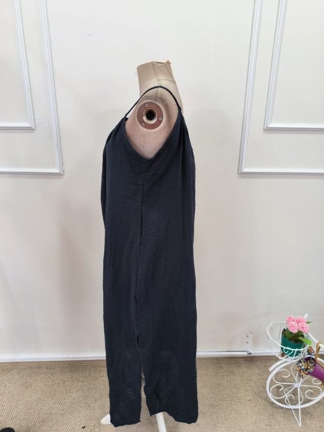 Janes Black Sleeveless Maxi Slip Dress With Round Neck Wholesale Clothing Boho