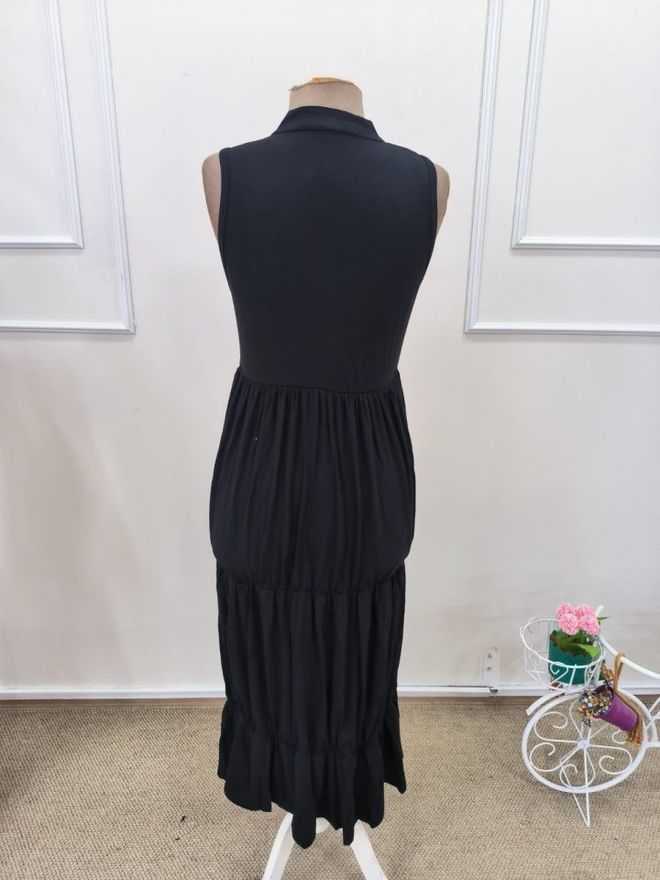 Janes فستان أسود بتصميم مناسب ومتألق بياقة على شكل V بطول ميدي ملابس بالجملة صالة