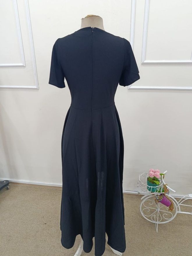 Janes فستان أزرق داكن أنيق بتصميم طوق بأكمام رفرفة ملابس بالجملة رَسمِيّ