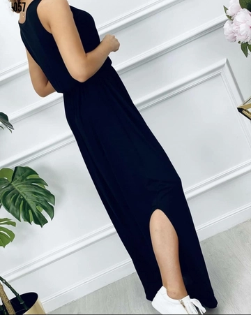 A wholesale clothing model wears  Women's Black Elastic Waist Double Slit Detailed Viscose Dress - Black
, Turkish wholesale Dress of Janes