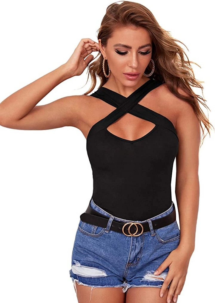A wholesale clothing model wears JAN10425 - Women's Crossover Halter Neckline Diving Blouse - Black, Turkish wholesale Blouse of Janes