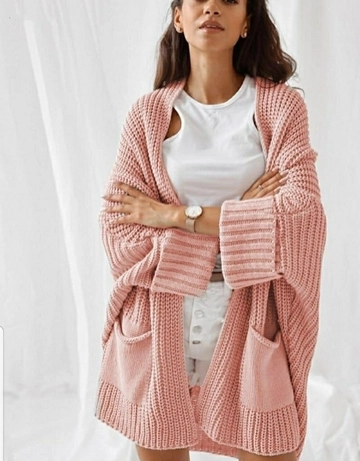 A wholesale clothing model wears  Oversize Pattern Pocket Loose Knitwear Cardigan (Powder) - Powder Pink
, Turkish wholesale Cardigan of Janes