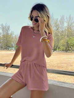 A wholesale clothing model wears jan13343-women's-pink-gimped-suprem-and-lined-shorts-set-pink, Turkish wholesale Suit of Janes