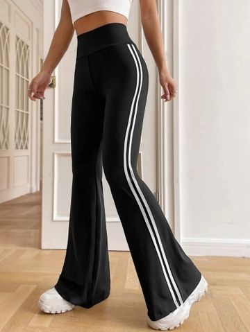 A wholesale clothing model wears  Women's Side Stripe Elastic Waist Diving Tights - Black
, Turkish wholesale Leggings of Janes