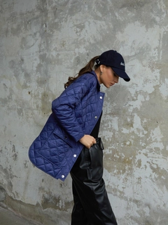 A wholesale clothing model wears jst10271-quilted-button-detail-oversize-jacket-navy-blue, Turkish wholesale Jacket of Juste