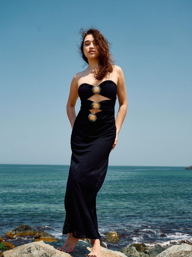 Ilia Lange Jurk Met Zonnegesp En Detail Zwart Groothandel Kleding Verjaardag