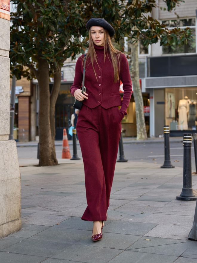 Juste Set Gilet Con Pantaloni Palazzo Lavorati A Maglia Rosso Bordeaux Abbigliamento all'ingrosso Formale