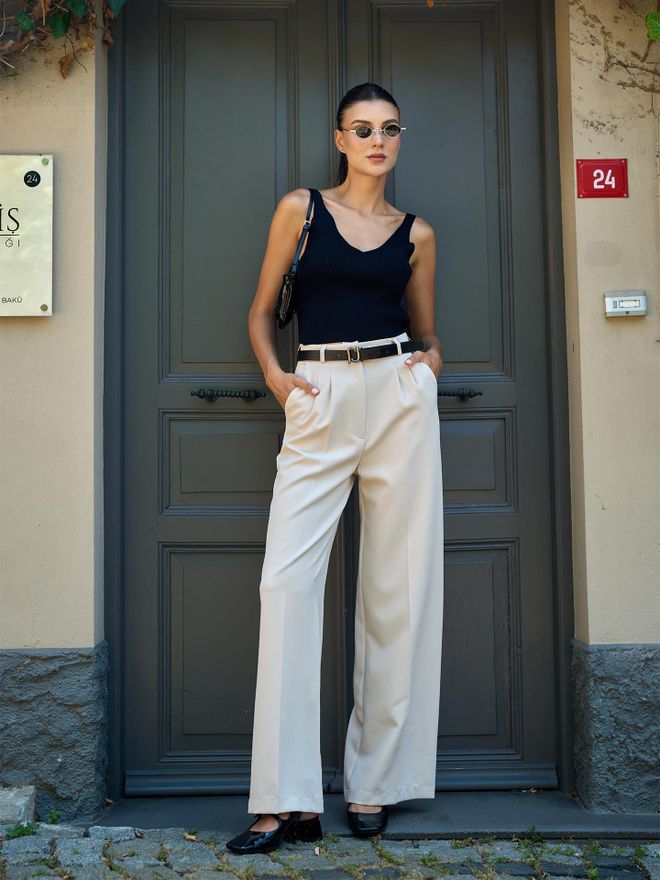 Juste Pantaloni Palazzo Con Dettagli In Pile Beige Abbigliamento all'ingrosso Formale
