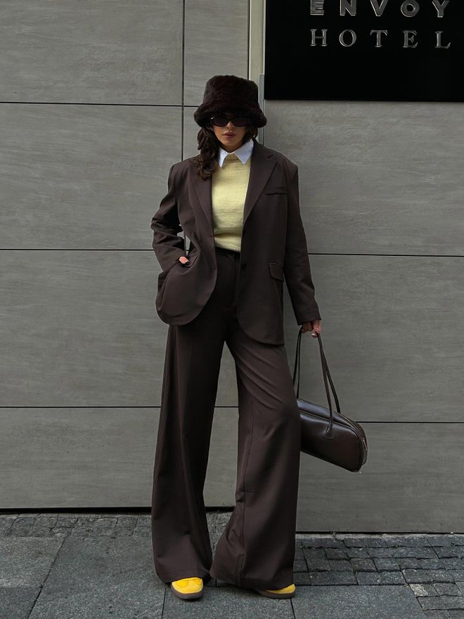 Juste Pantaloni Palazzo Con Dettagli In Pile Marroni Abbigliamento all'ingrosso Formale