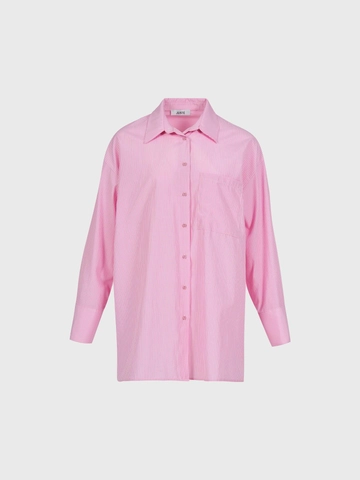 A wholesale clothing model wears  Stripe Pattern Poplin Oversize Pink Boyfriend Shirt
, Turkish wholesale Shirt of Juste