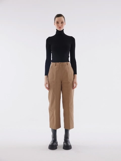 A wholesale clothing model wears jst10213-gabardine-short-leg-tan-trousers, Turkish wholesale Pants of Juste