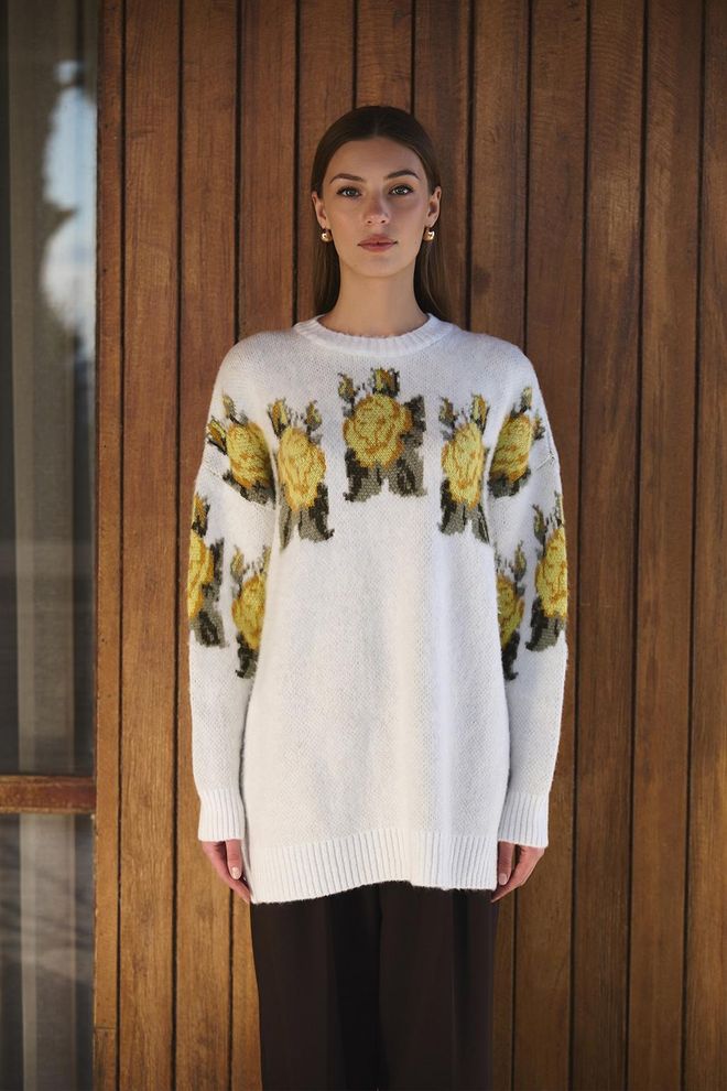 Kadriye Baştürk Rose Knit Sweater Ecru Wholesale Clothing Casual