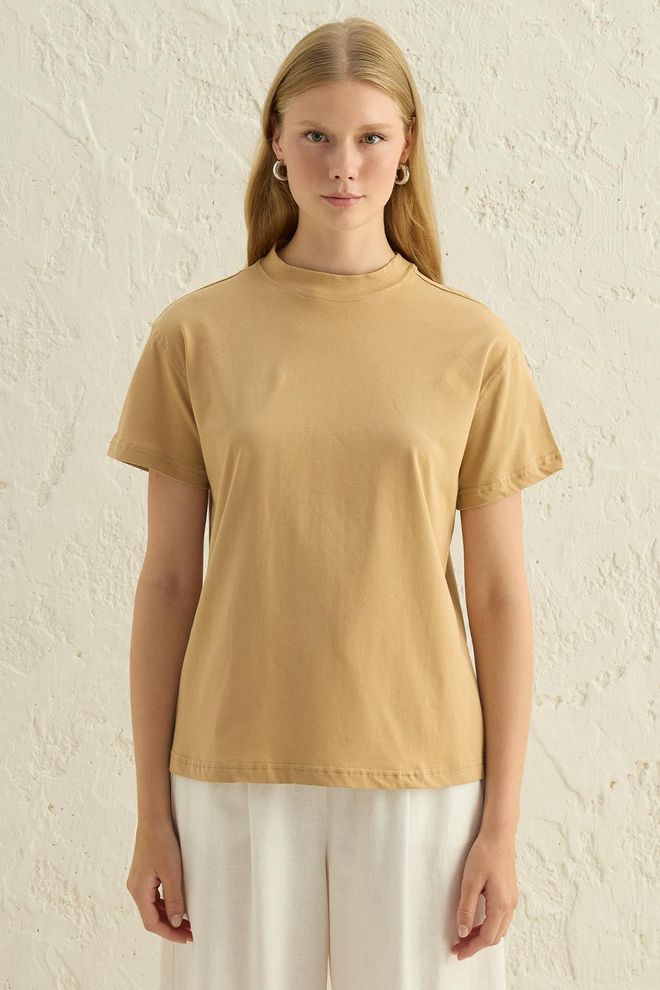 Kadriye Baştürk Kısa Kollu Basic T Shirt Camel Toptan Giyim Gündelik