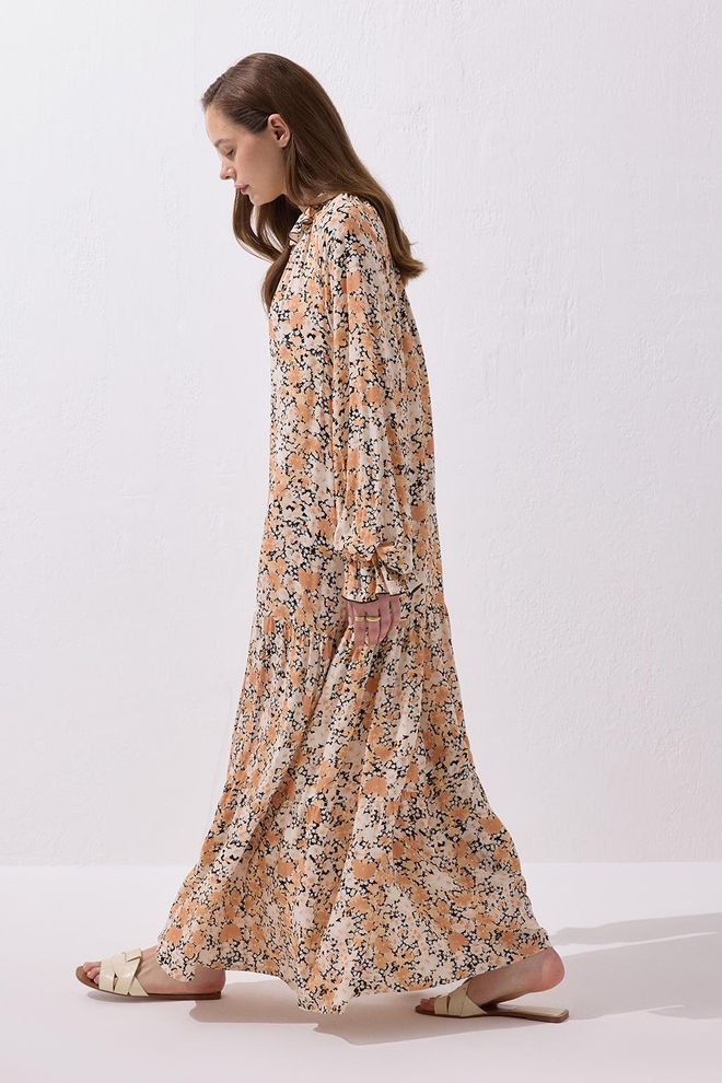 Kadriye Baştürk Maxi Obleka Diane Ruffle Iz Viskoze Mehko Oranžna Oblačila na debelo Brez blaga