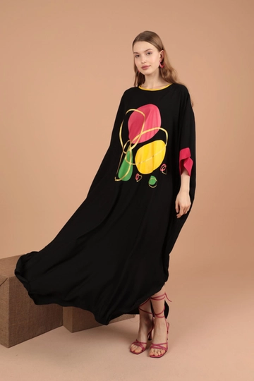 A wholesale clothing model wears  Viscose Fabric Printed Women's Casual Dress - Black
, Turkish wholesale Dress of Kaktus Moda
