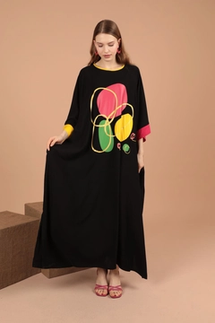 A wholesale clothing model wears kam13160-viscose-fabric-printed-women's-casual-dress-black, Turkish wholesale Dress of Kaktus Moda