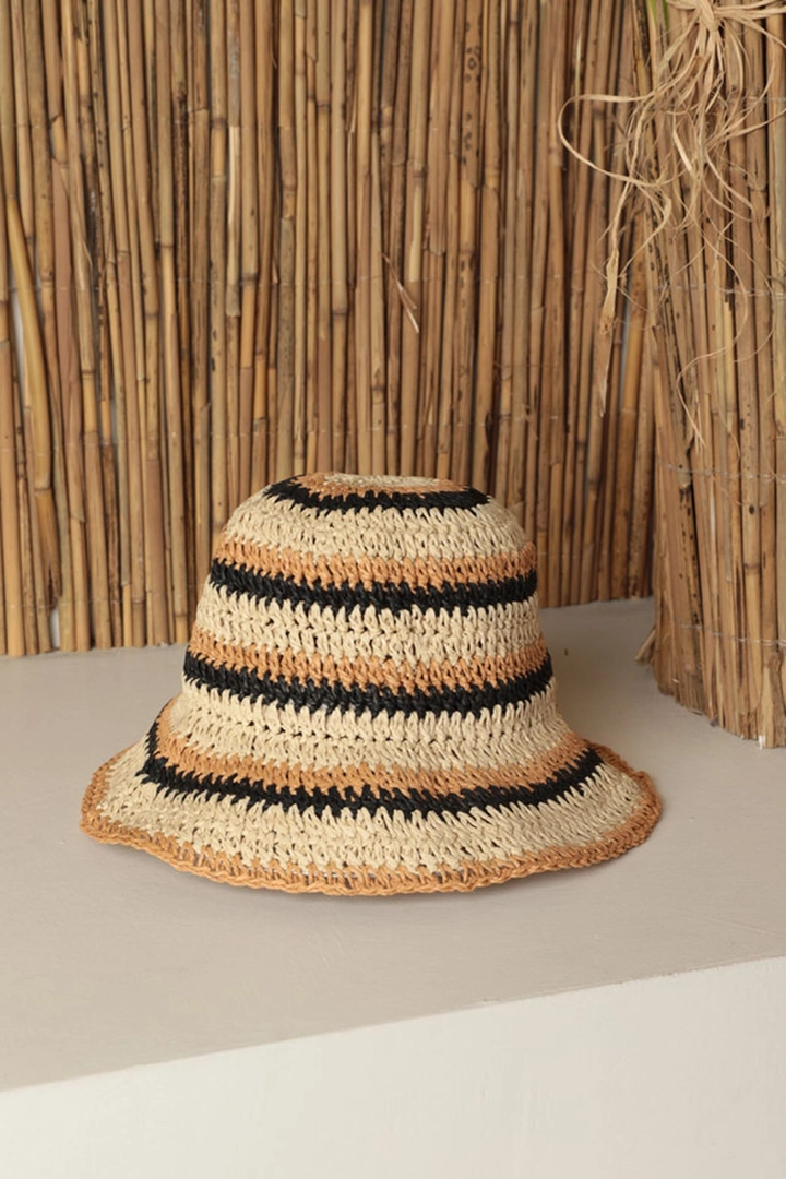 A wholesale clothing model wears kam13573-striped-women's-straw-hat-camel, Turkish wholesale Hat of Kaktus Moda