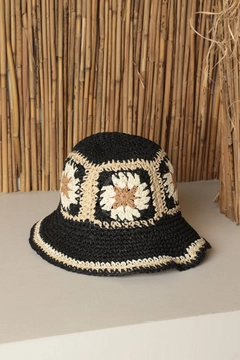 A wholesale clothing model wears kam13583-hand-knitted-embroidered-women's-straw-hat-black, Turkish wholesale Hat of Kaktus Moda