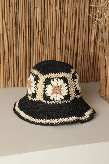 A wholesale clothing model wears  Hand Knitted Embroidered Women's Straw Hat - Black
, Turkish wholesale Hat of Kaktus Moda