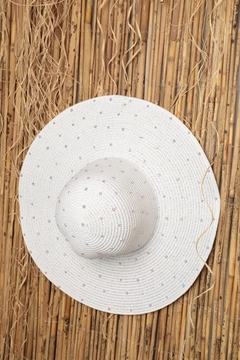 A wholesale clothing model wears kam13590-full-stone-wide-women's-straw-hat-white, Turkish wholesale Hat of Kaktus Moda